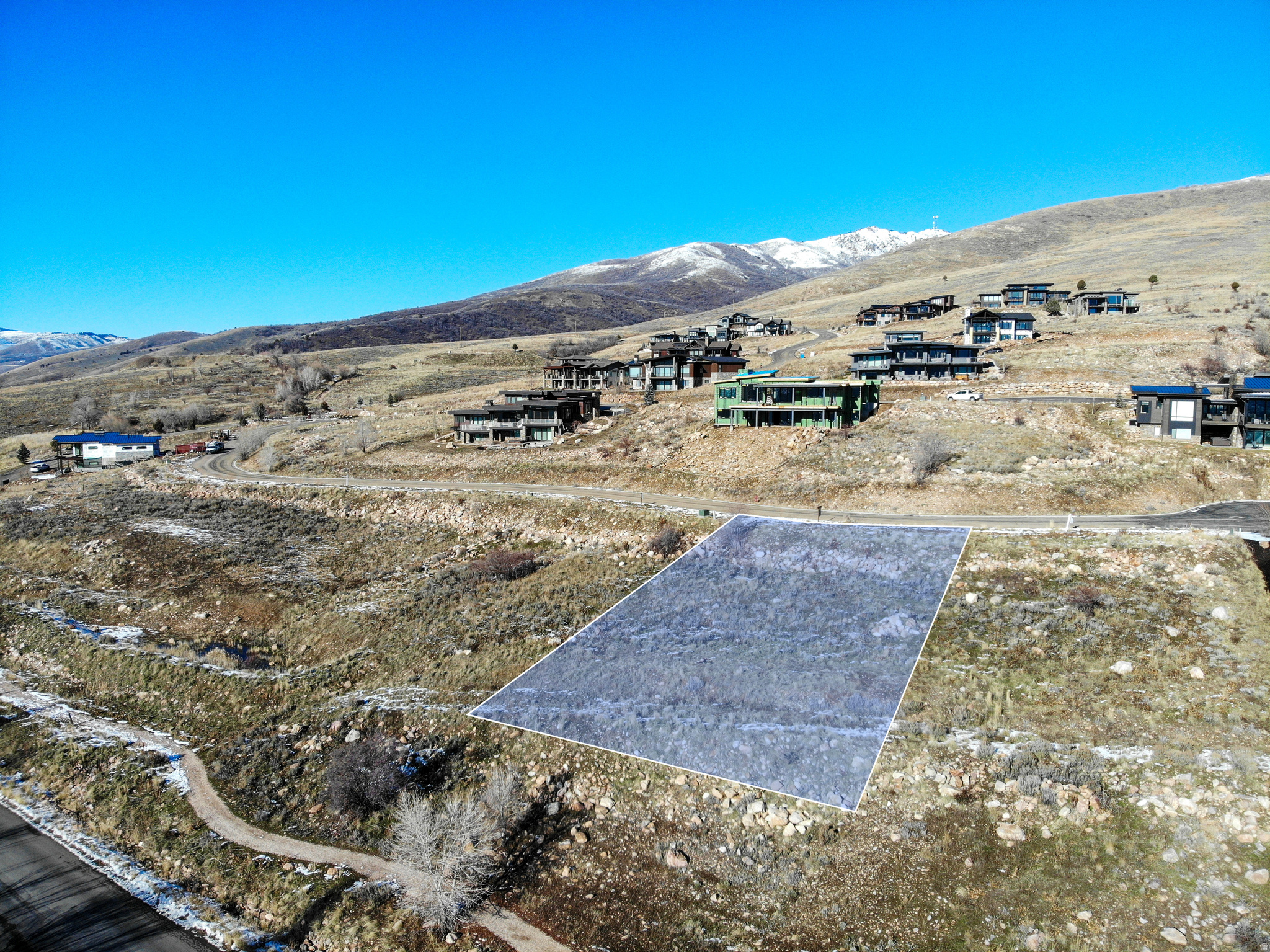 THE RETREAT - Land