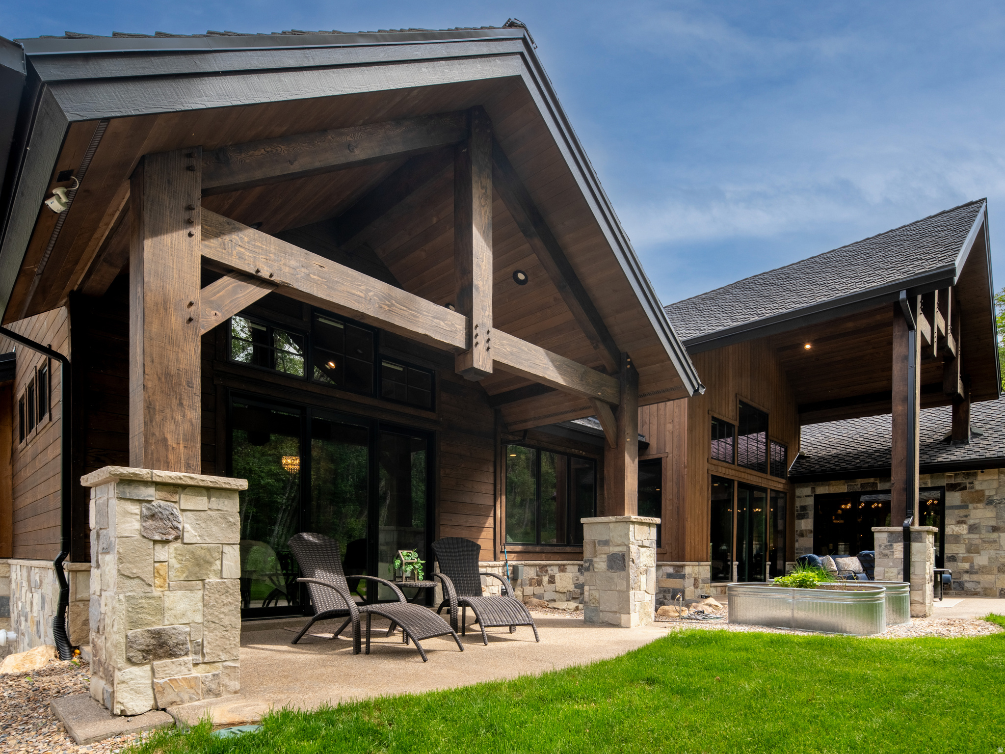 PINEVIEW OVERLOOK - Residential