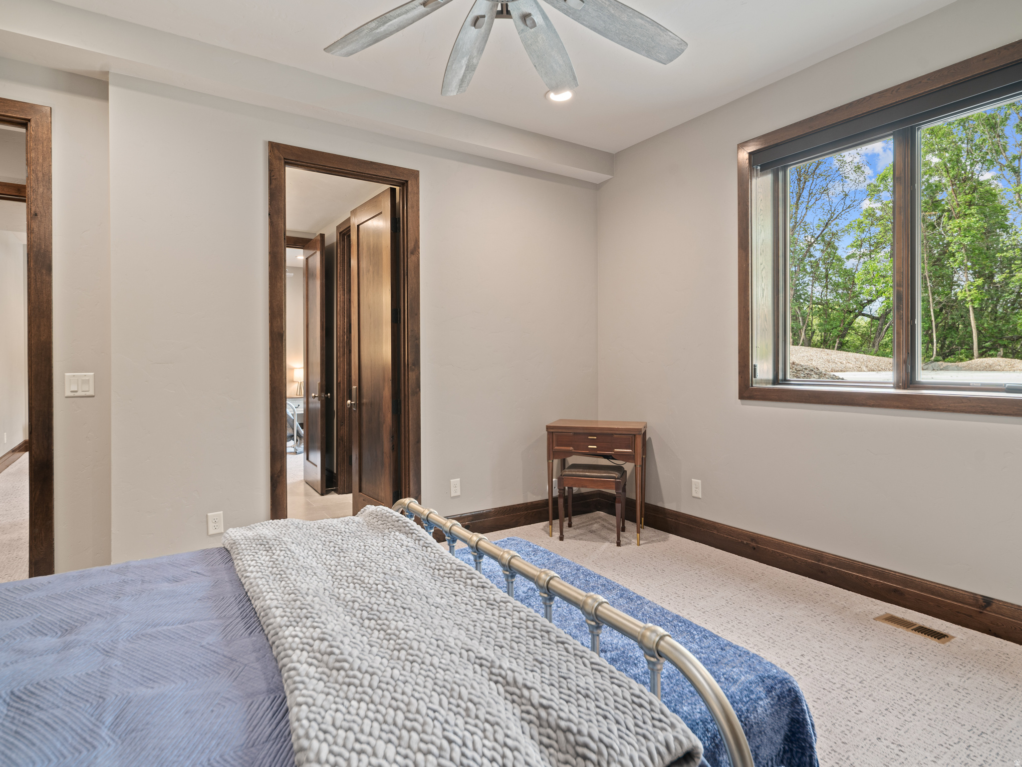 PINEVIEW OVERLOOK - Residential
