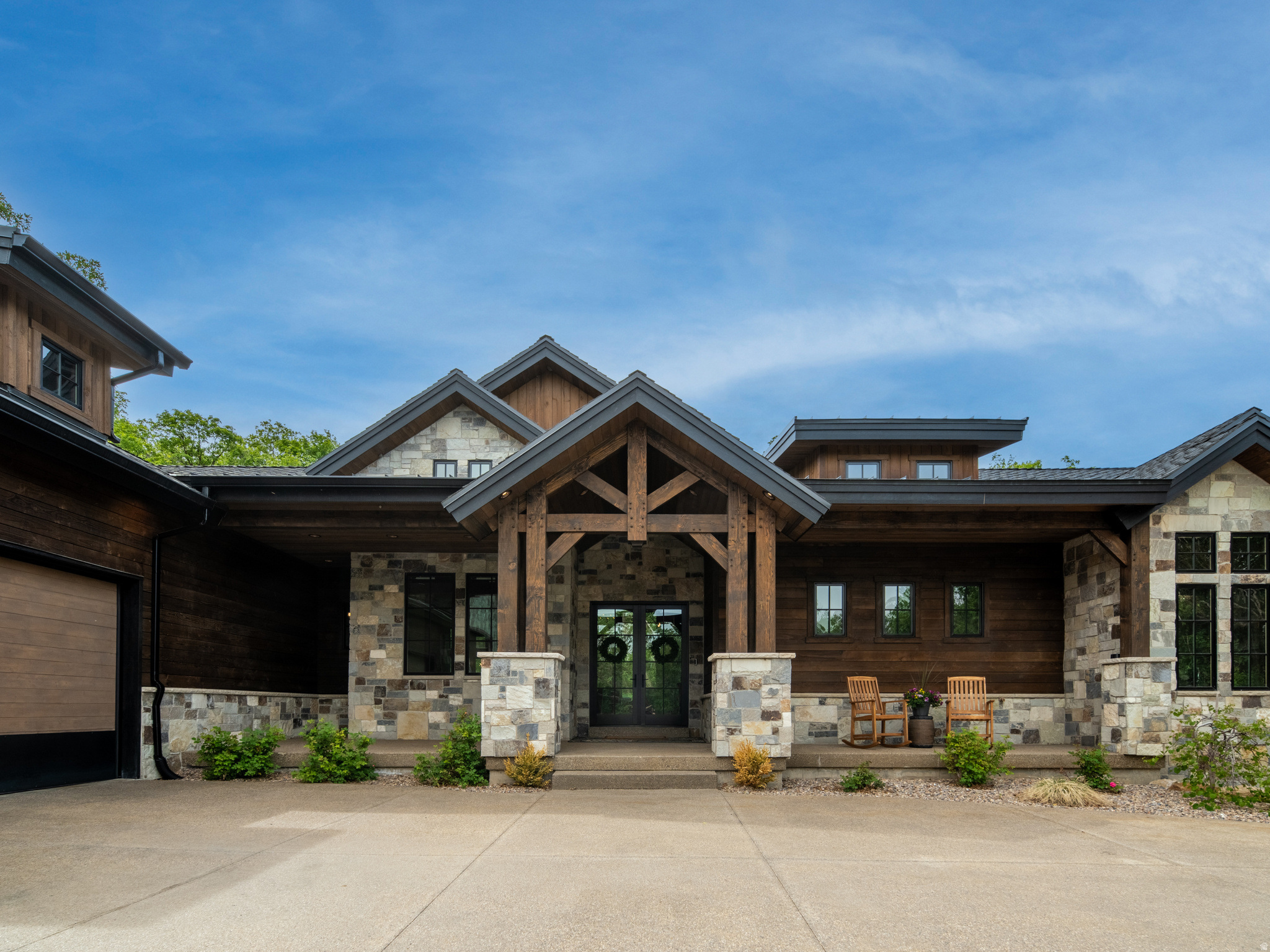 PINEVIEW OVERLOOK - Residential