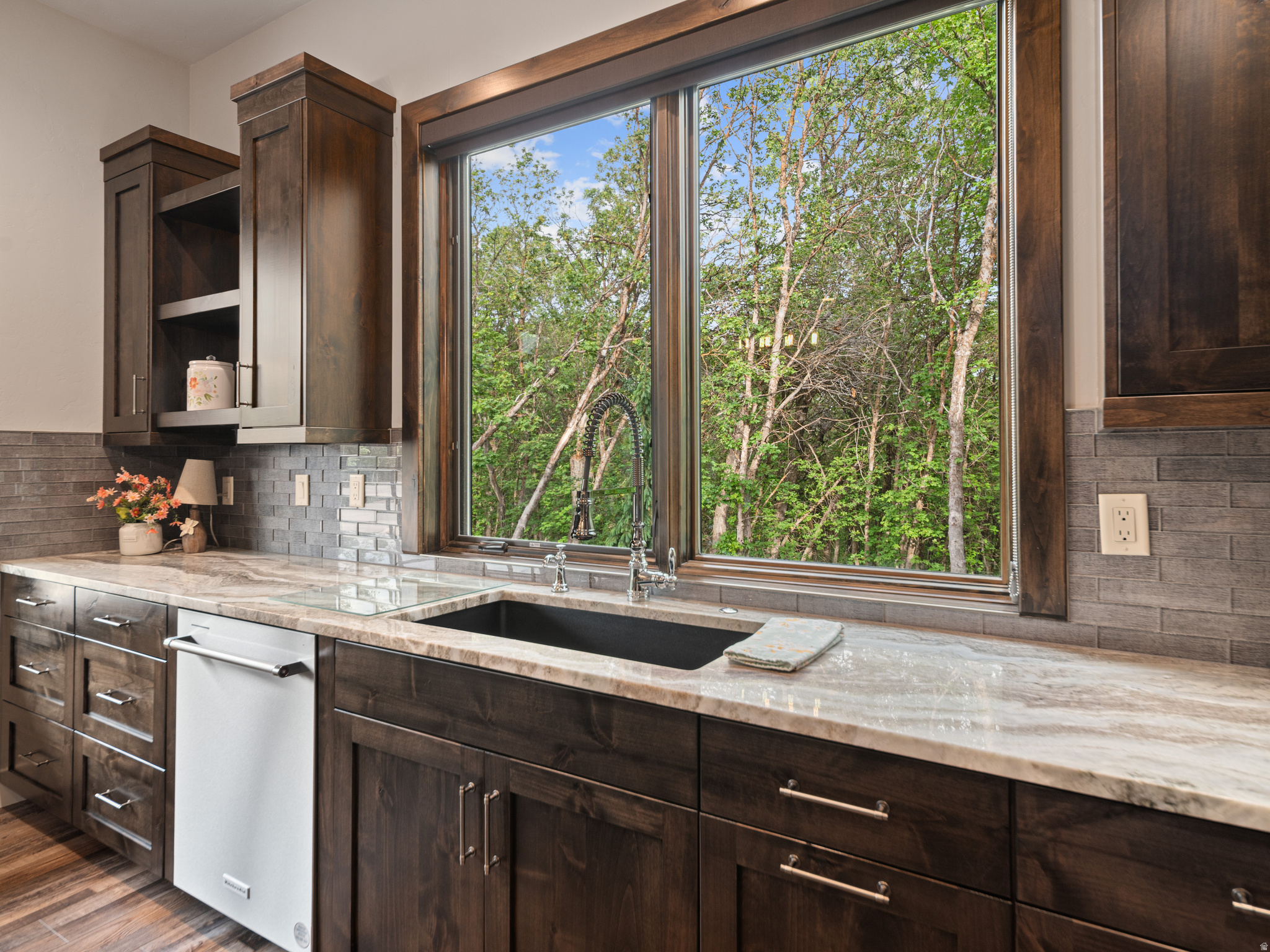 PINEVIEW OVERLOOK - Residential