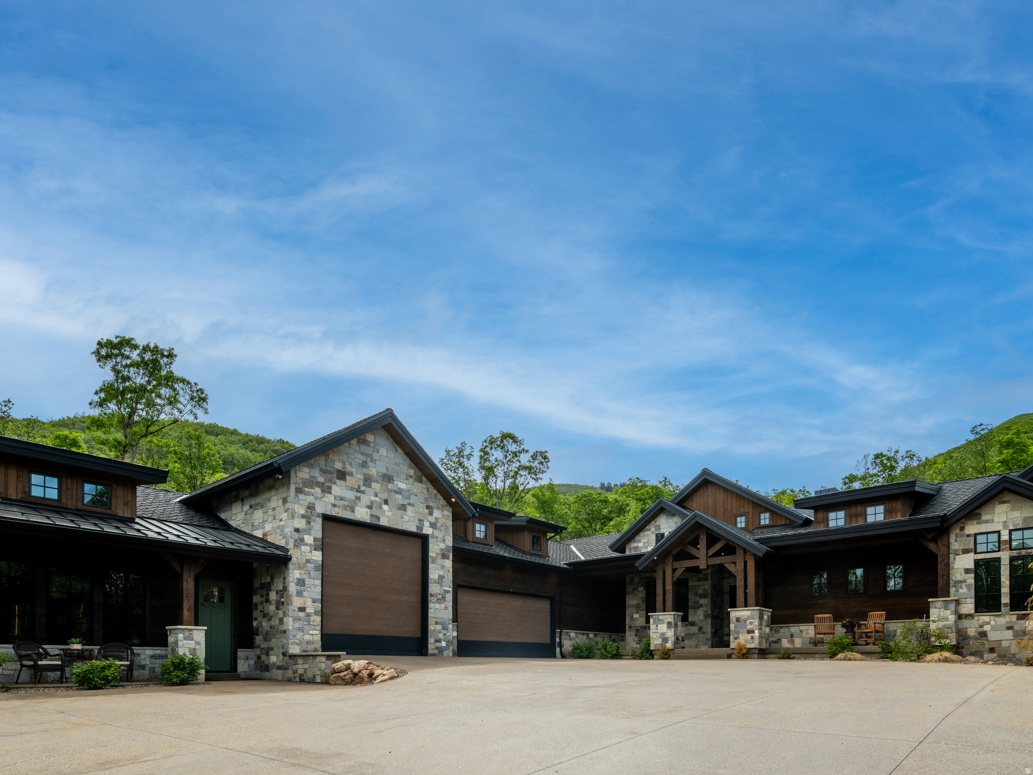 PINEVIEW OVERLOOK - Residential