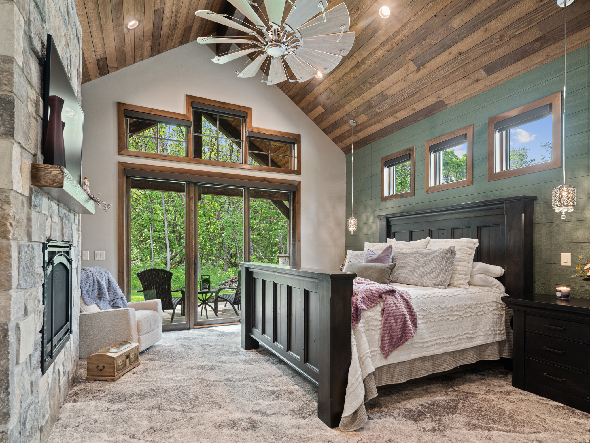 PINEVIEW OVERLOOK - Residential