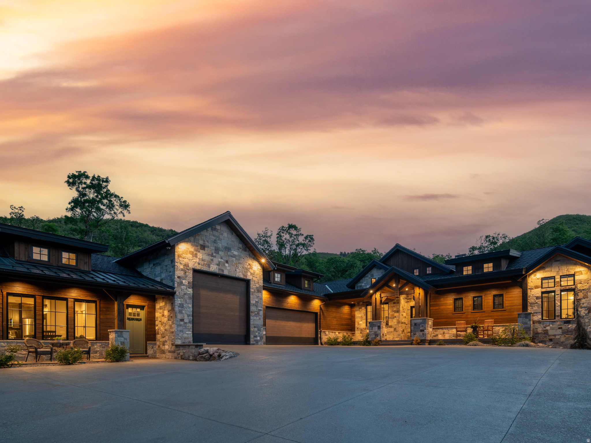 PINEVIEW OVERLOOK - Residential