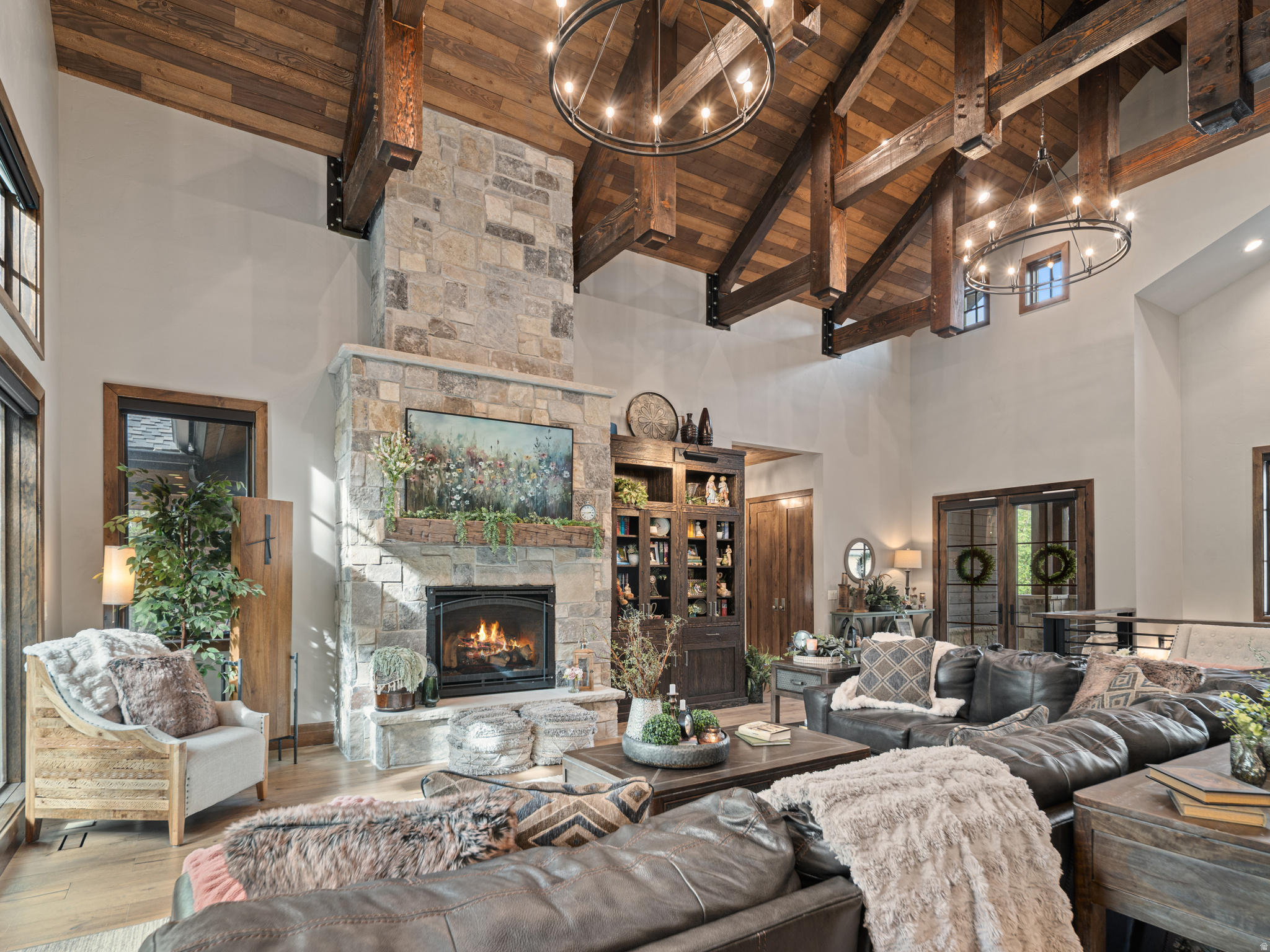 PINEVIEW OVERLOOK - Residential