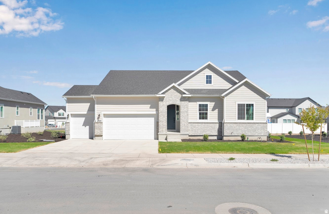 Here is your opportunity to build a home in Herriman on a beautiful lot with no HOA in our last and final phase. Price reflects the base price of our Delaney floor plan and lot. Conveniently located minutes away from shopping, recreation and more. Please visit the community sales office or call the listing agent to see which floor plans and options can be built on this lot. Incentives up to 4%