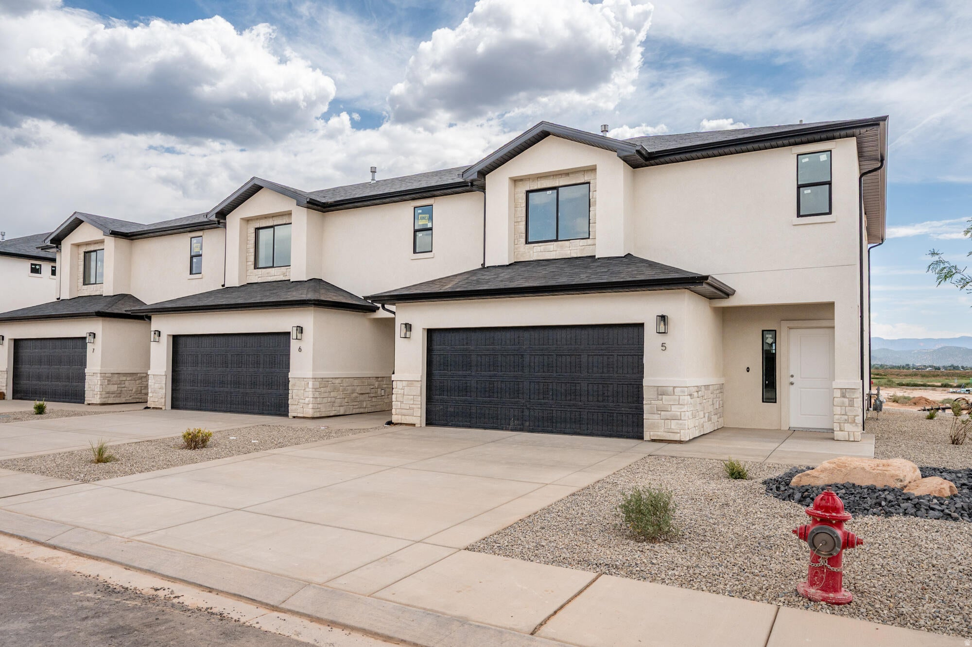 IRON HAWK - Residential