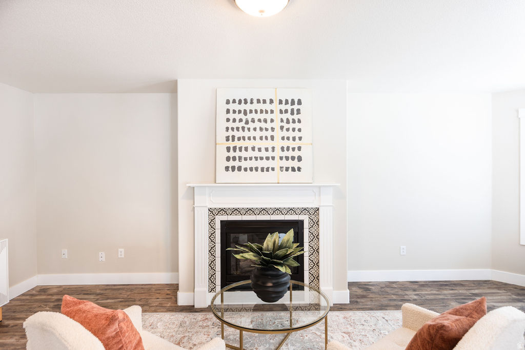 JORDAN WILLOWS - Residential