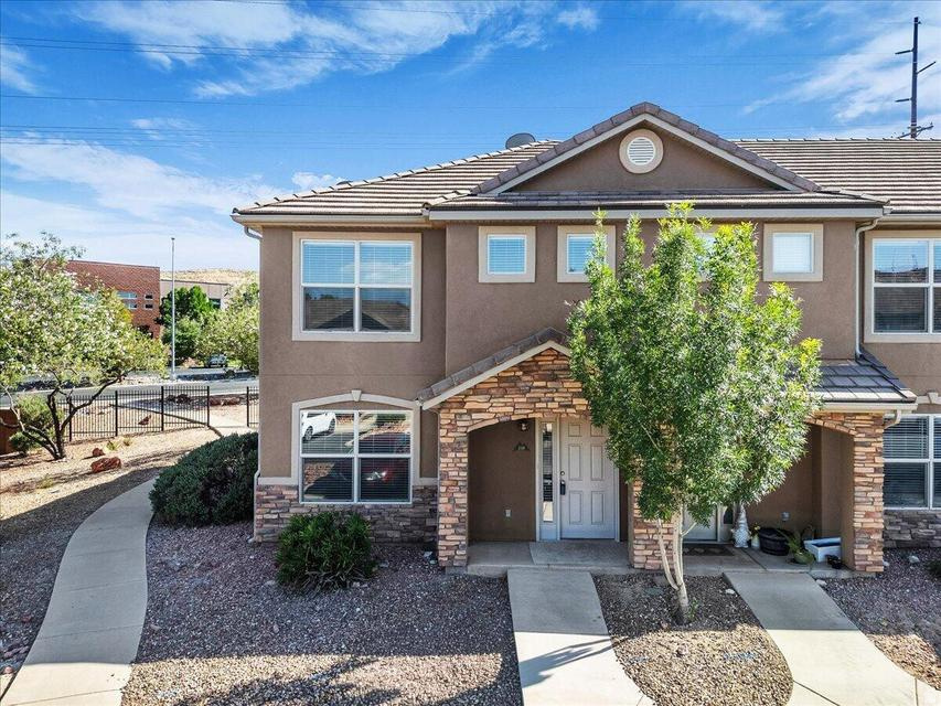 HIDDEN VALLEY TOWN HOMES PUD PH 1 - Residential