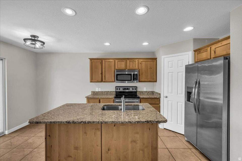 HIDDEN VALLEY TOWN HOMES PUD PH 1 - Residential