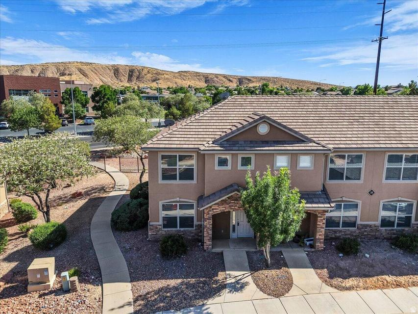 HIDDEN VALLEY TOWN HOMES PUD PH 1 - Residential