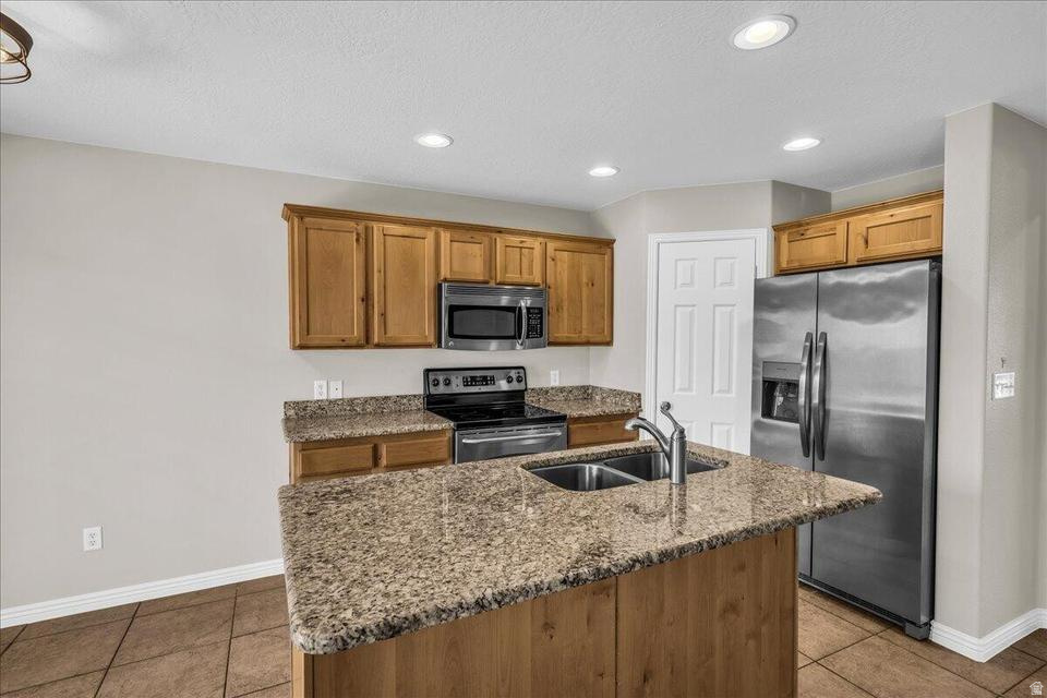 HIDDEN VALLEY TOWN HOMES PUD PH 1 - Residential