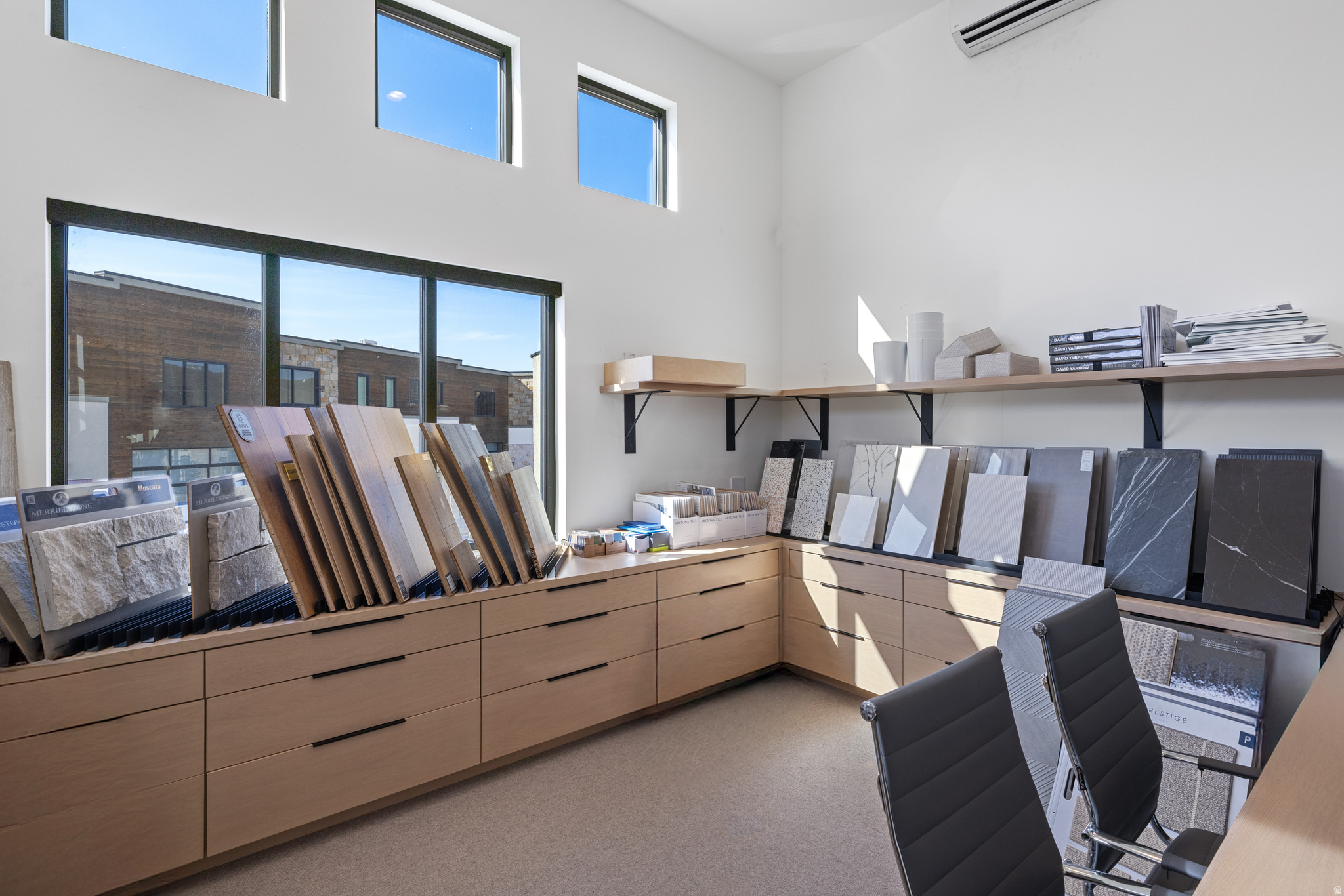 PARK EAST II BUSINESS COMMUNITY CONDOS - Commercial Lease