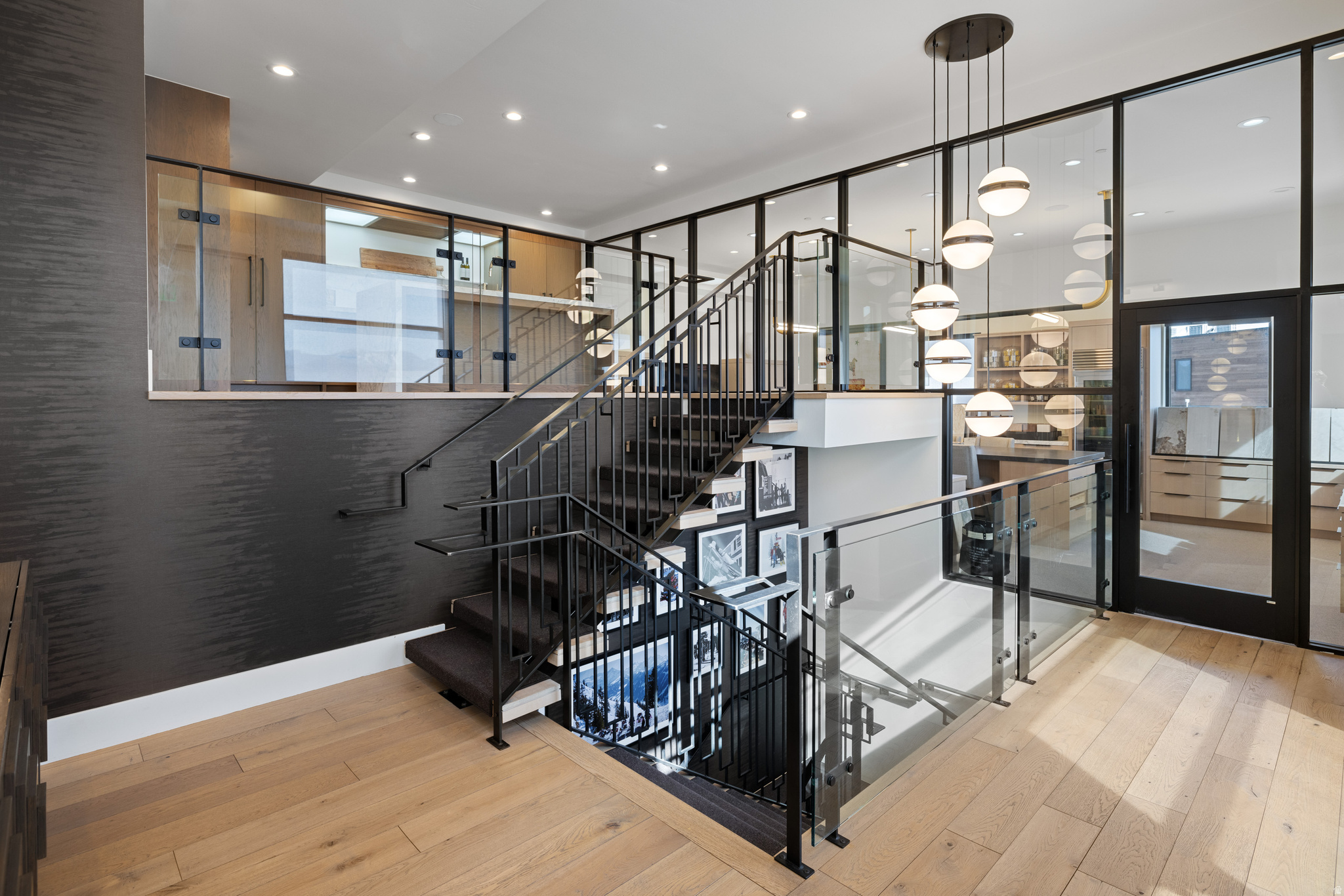 PARK EAST II BUSINESS COMMUNITY CONDOS - Commercial Lease