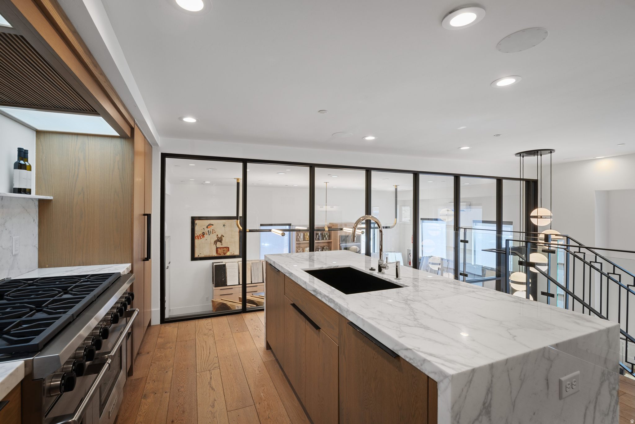 PARK EAST II BUSINESS COMMUNITY CONDOS - Commercial Lease