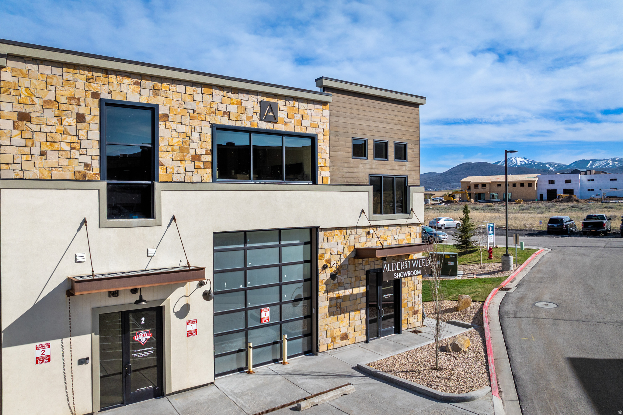PARK EAST II BUSINESS COMMUNITY CONDOS - Commercial Lease