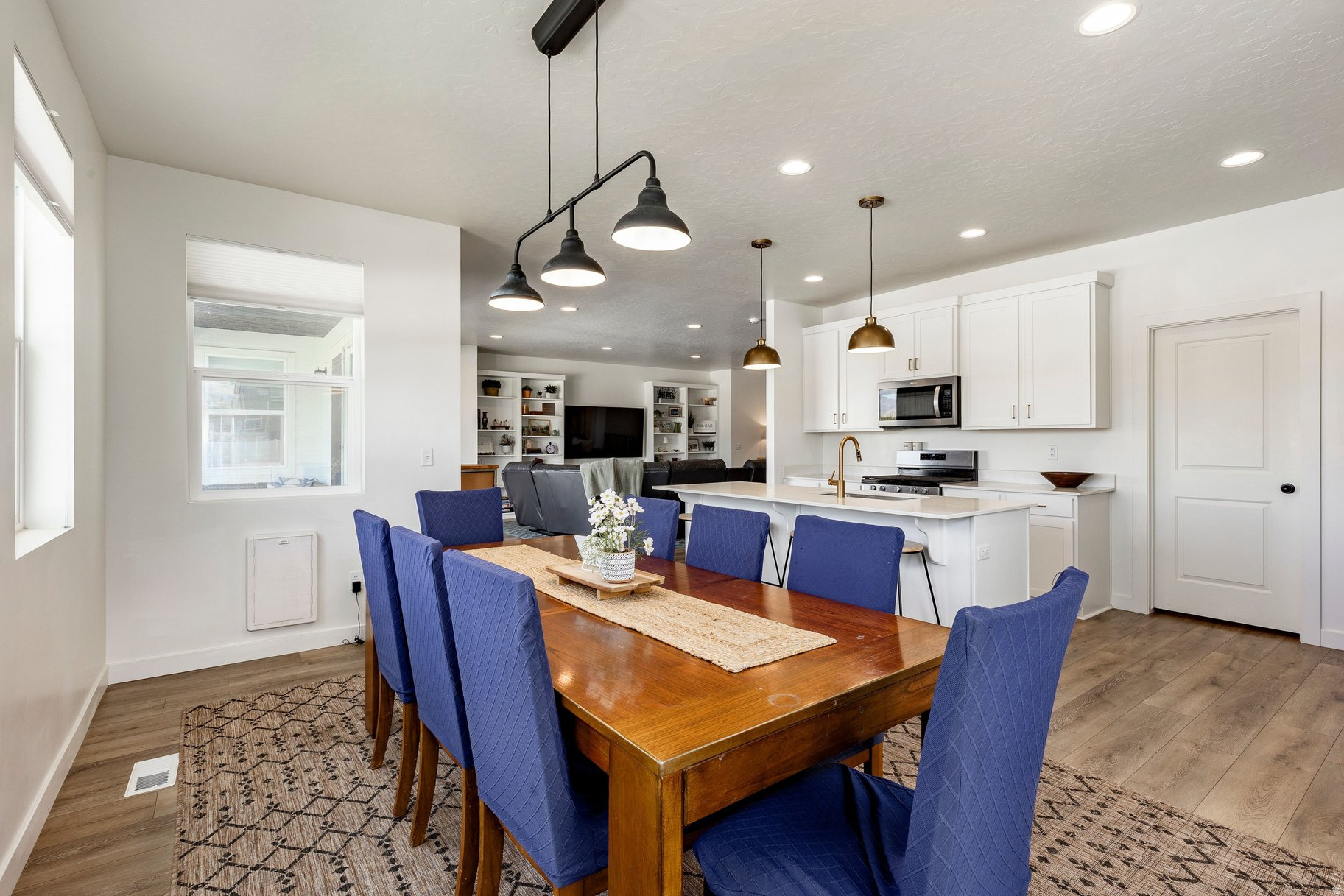 ALPINE SPRINGS - Residential