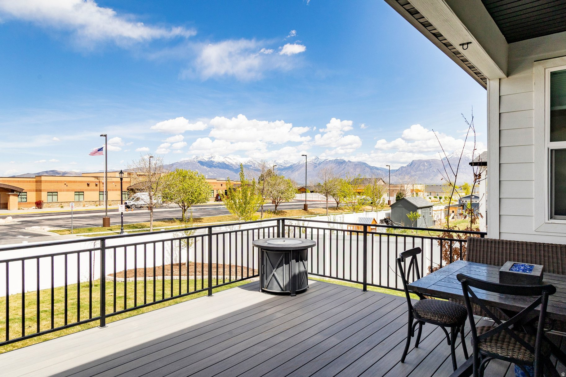 ALPINE SPRINGS - Residential