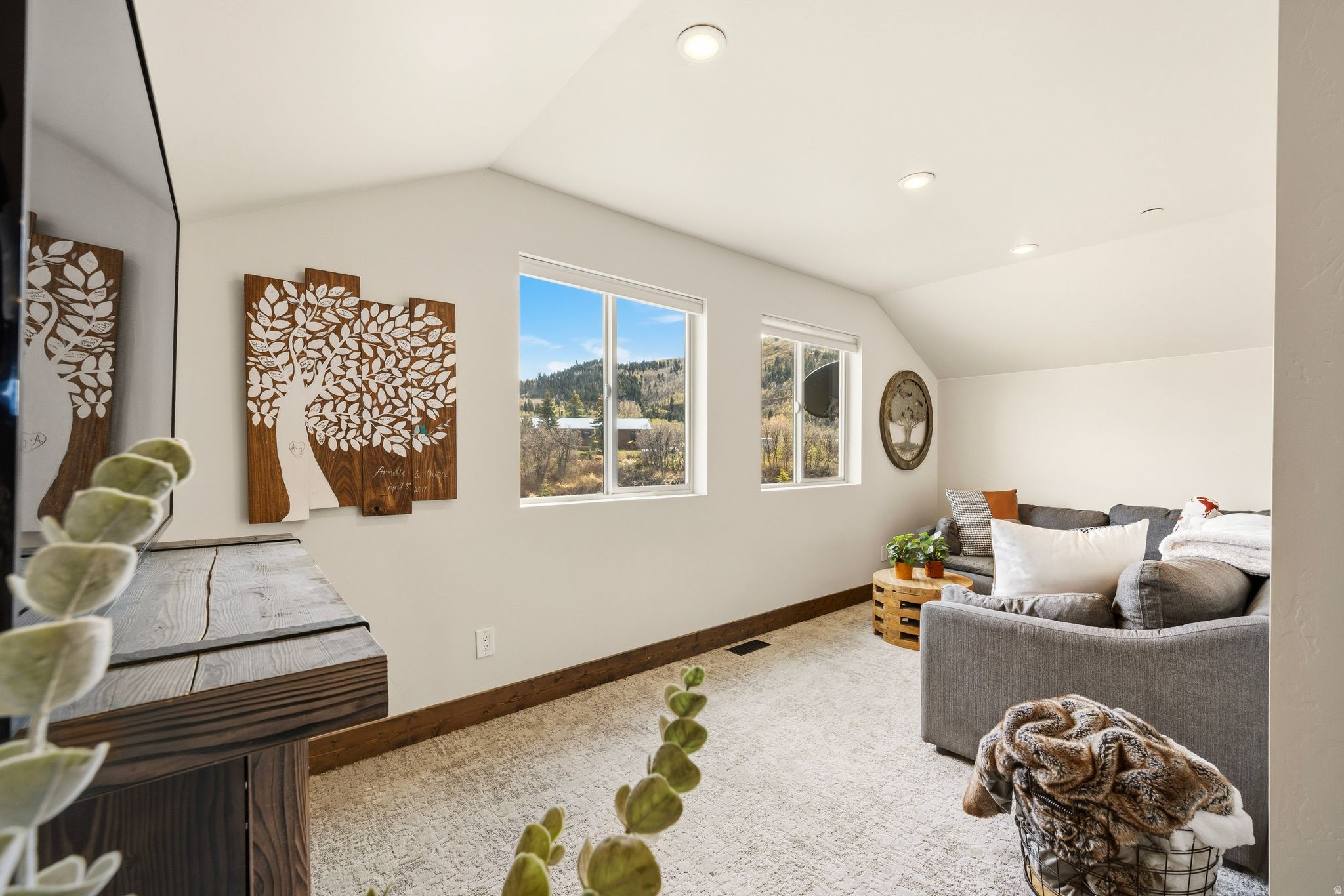 TIMBER LAKES - Residential
