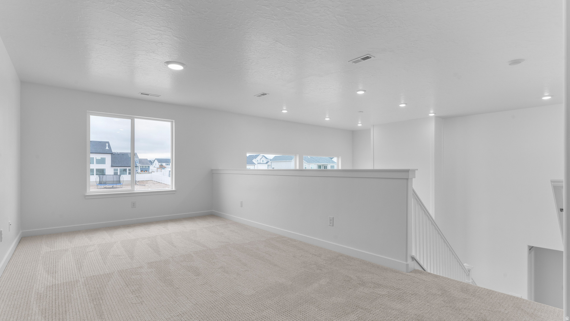 THE MAJORS - Residential