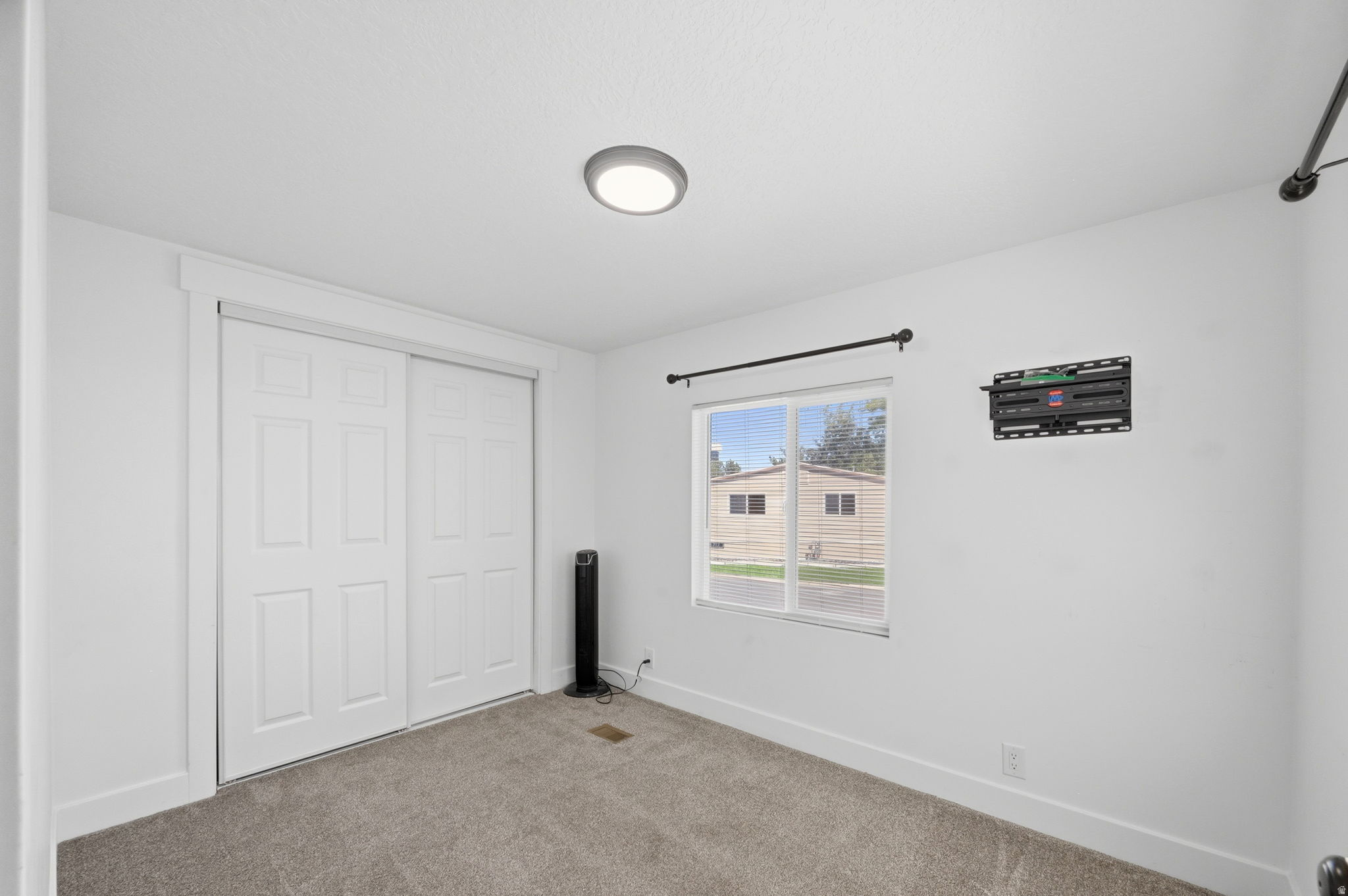 MONTE VISTA - Residential