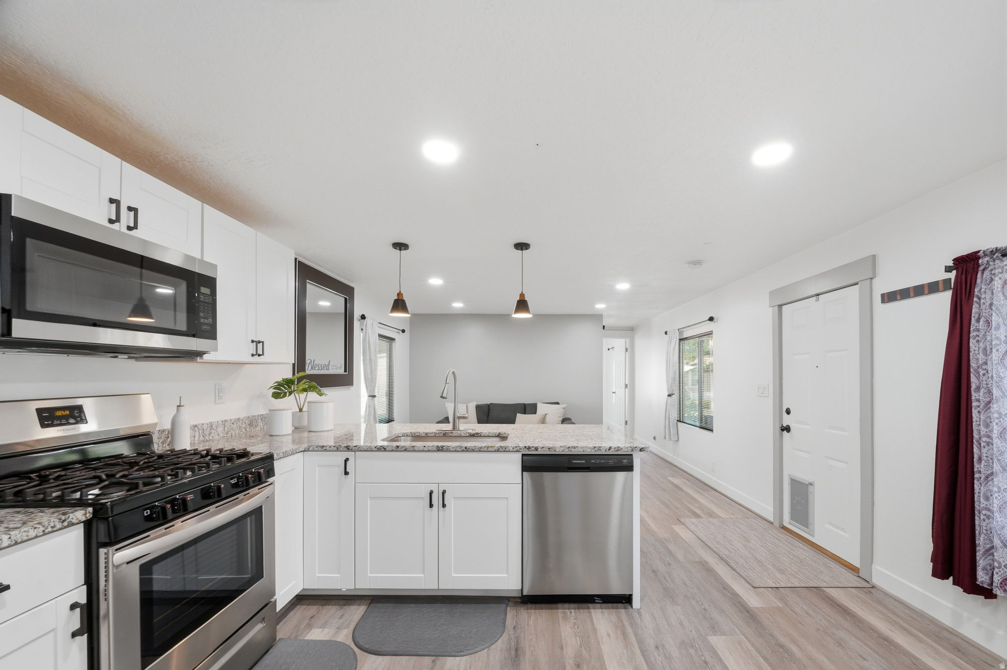 MONTE VISTA - Residential