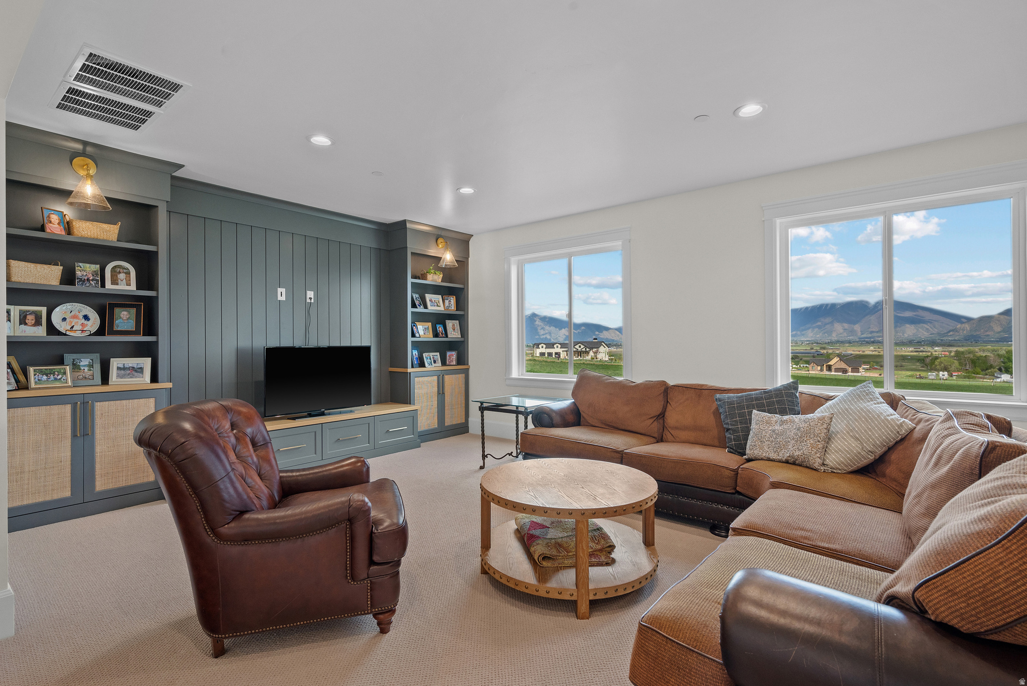 RIDGE - Residential