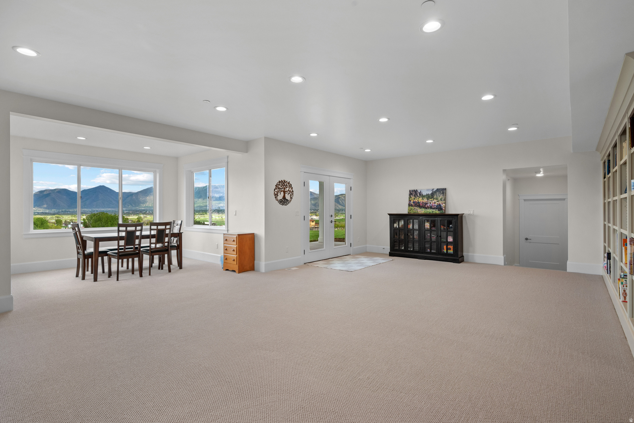RIDGE - Residential