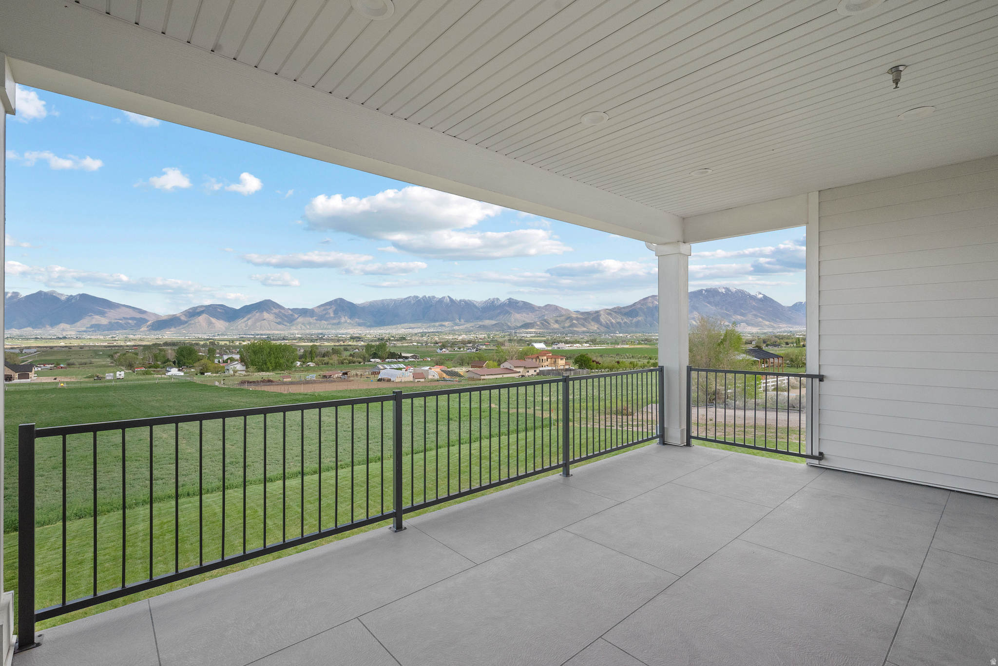 RIDGE - Residential