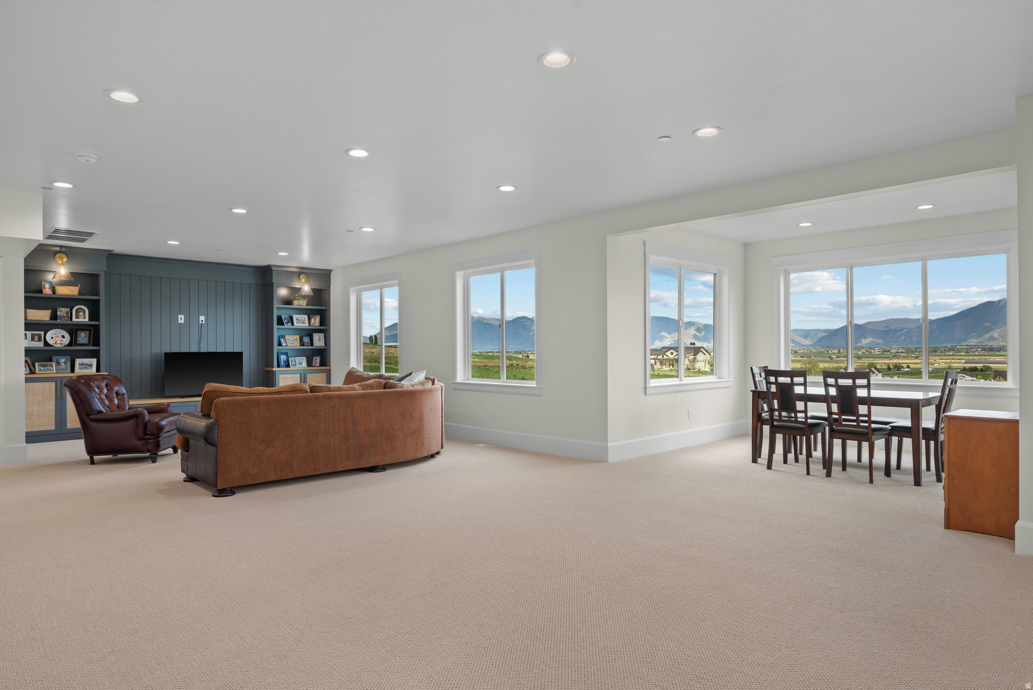 RIDGE - Residential