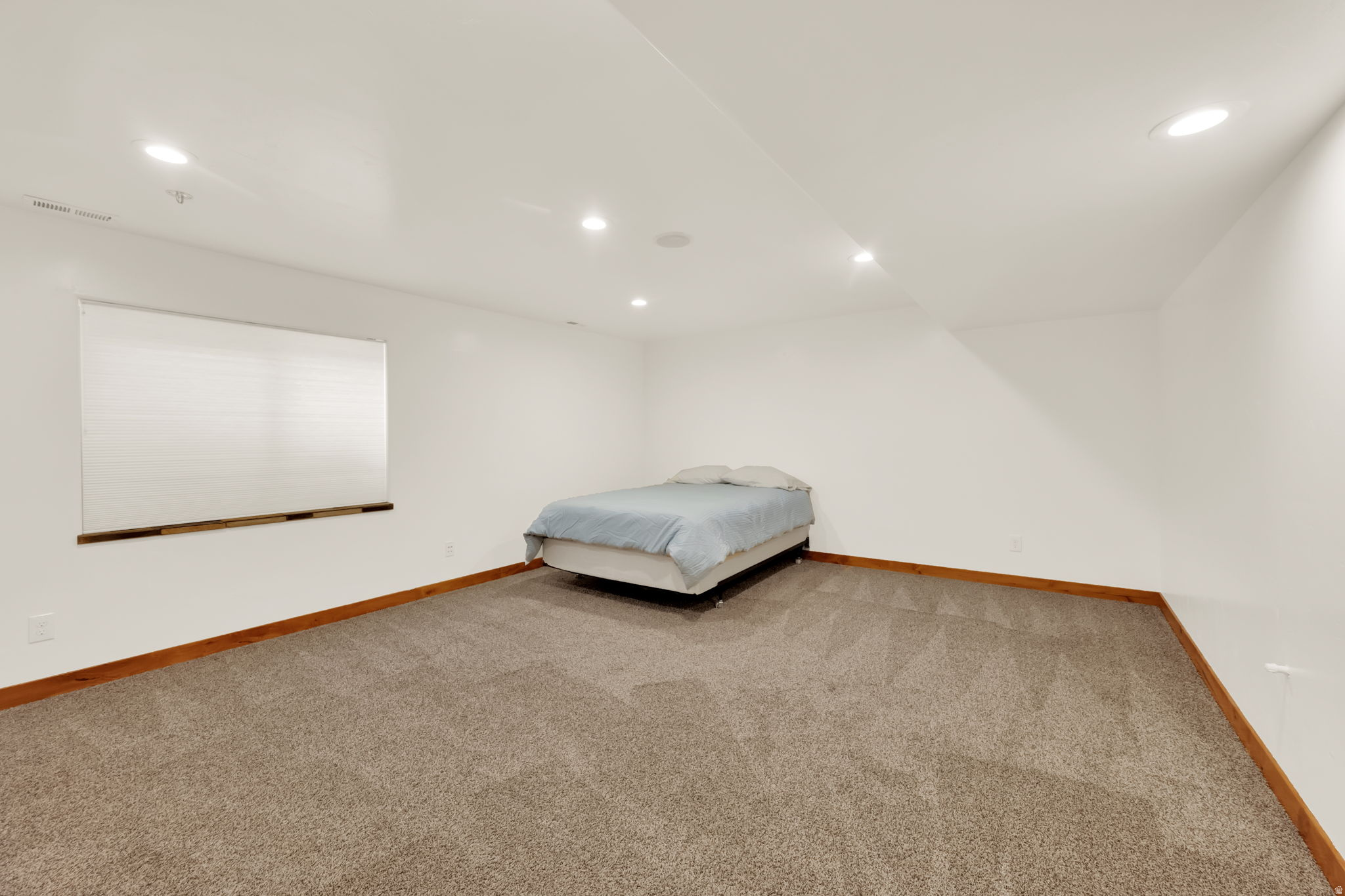 PINE TREE SUB - Residential