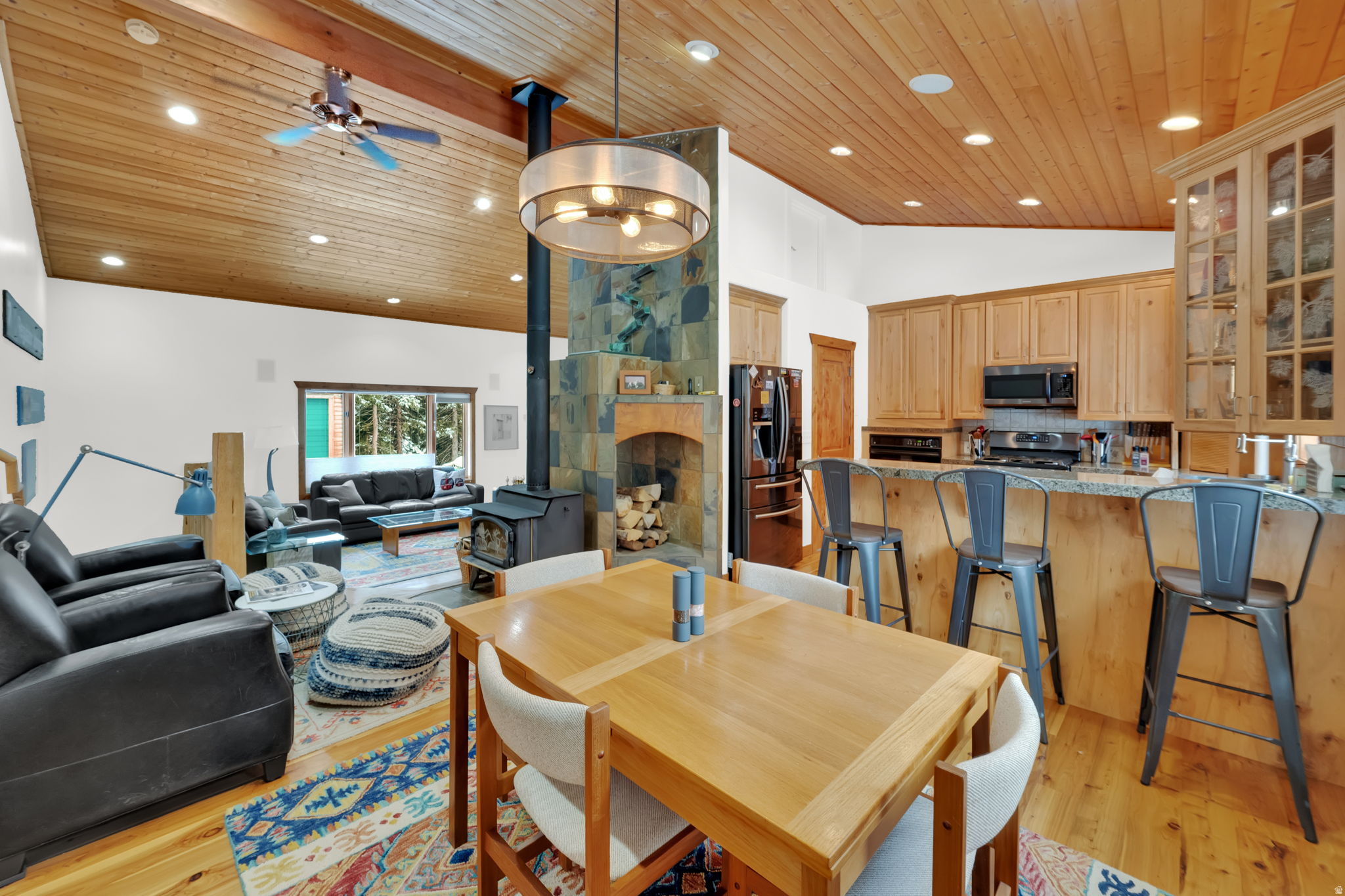 PINE TREE SUB - Residential