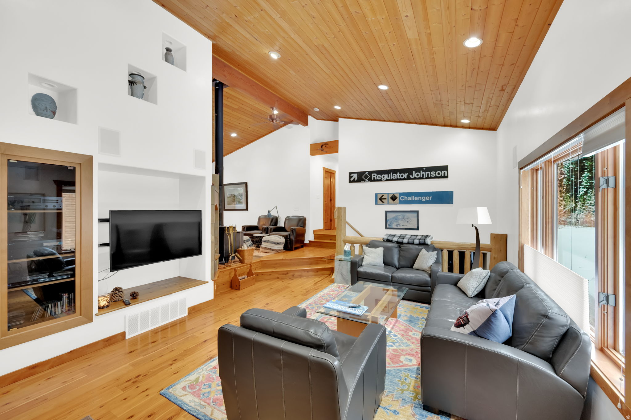 PINE TREE SUB - Residential