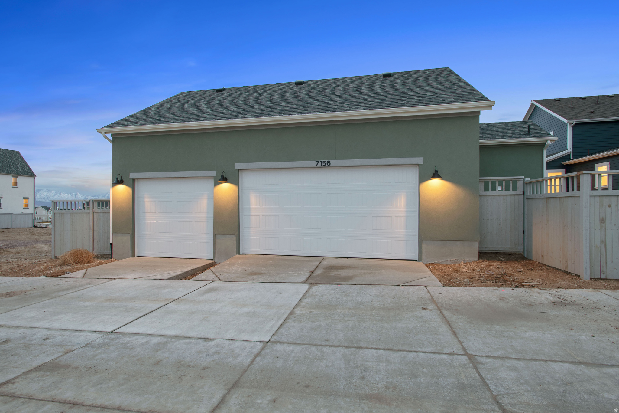 DAYBREAK - Residential