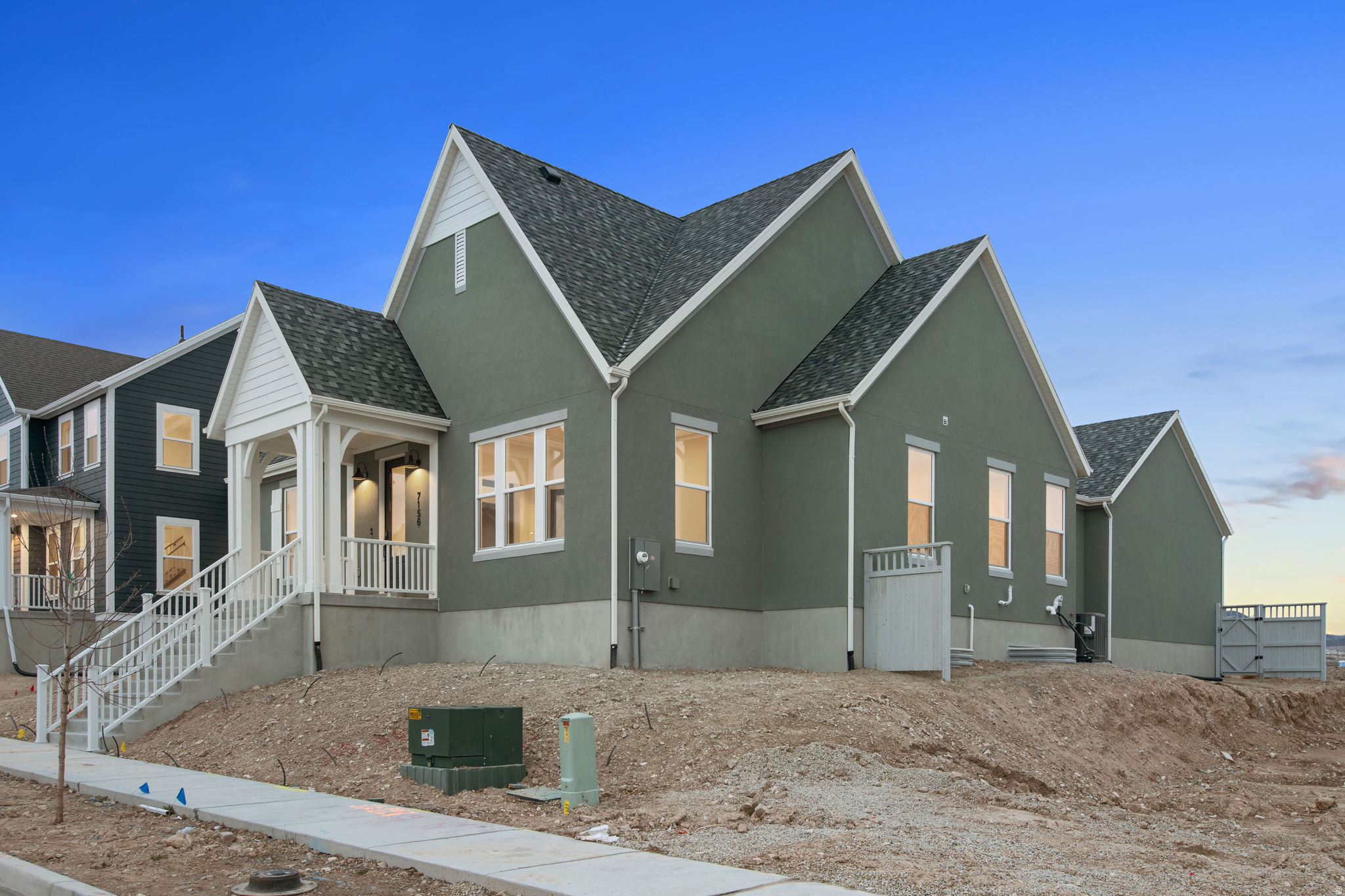 DAYBREAK - Residential