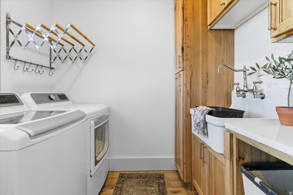 WHISPERING PINES 3 - Residential