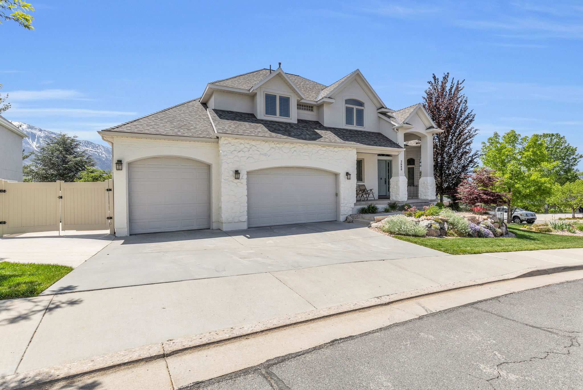 SCOTTSDALE RIDGE - Residential