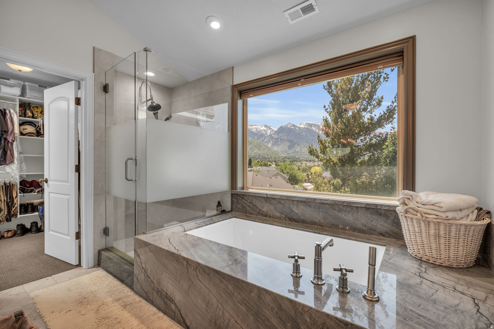 SCOTTSDALE RIDGE - Residential