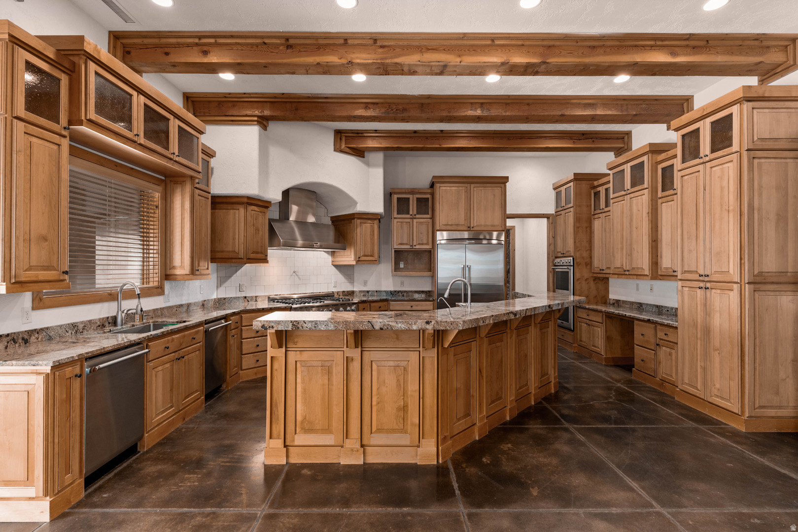 STONE CLIFF 9 - Residential