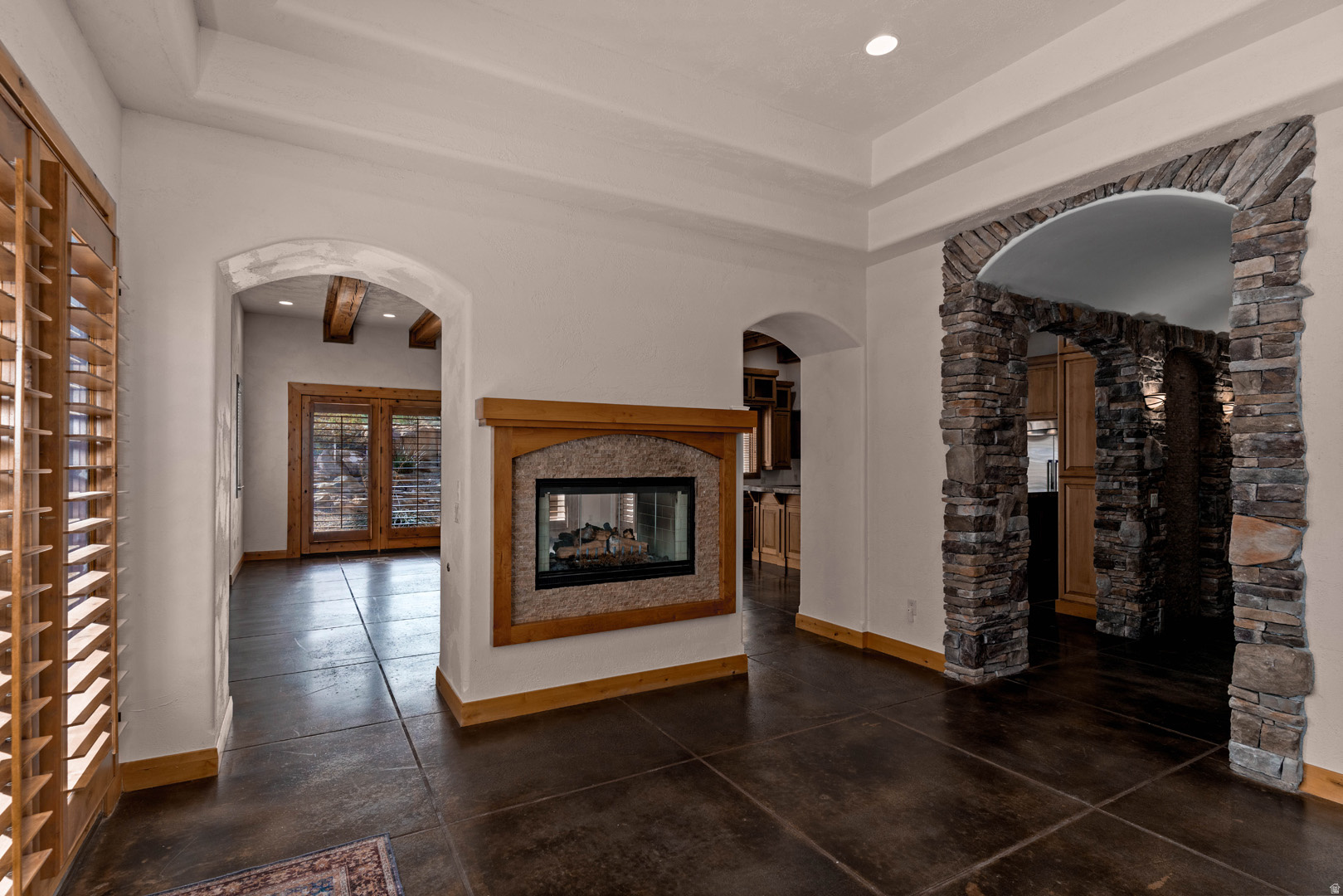 STONE CLIFF 9 - Residential
