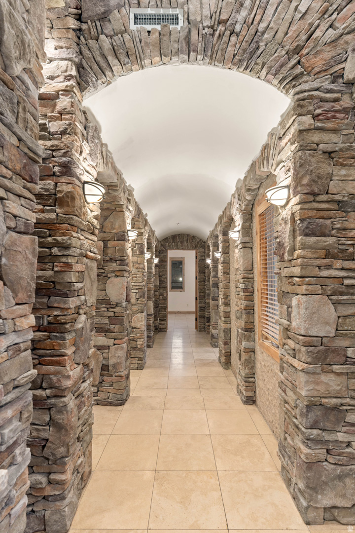STONE CLIFF 9 - Residential