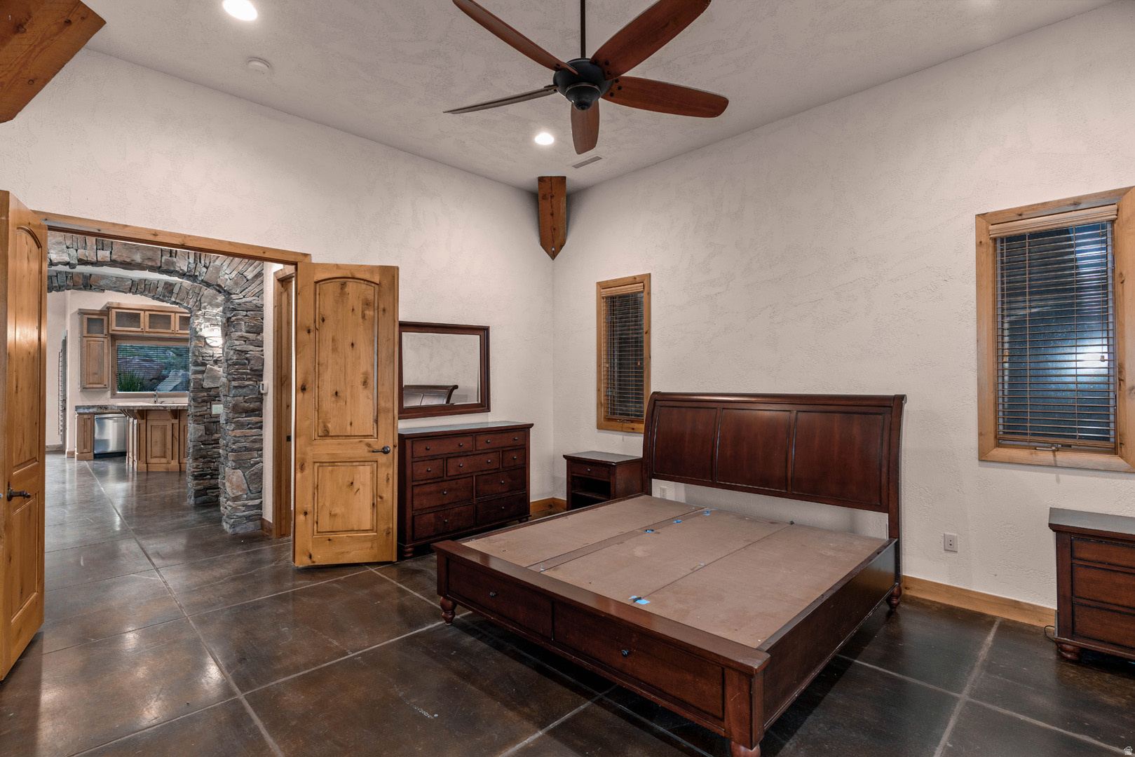 STONE CLIFF 9 - Residential