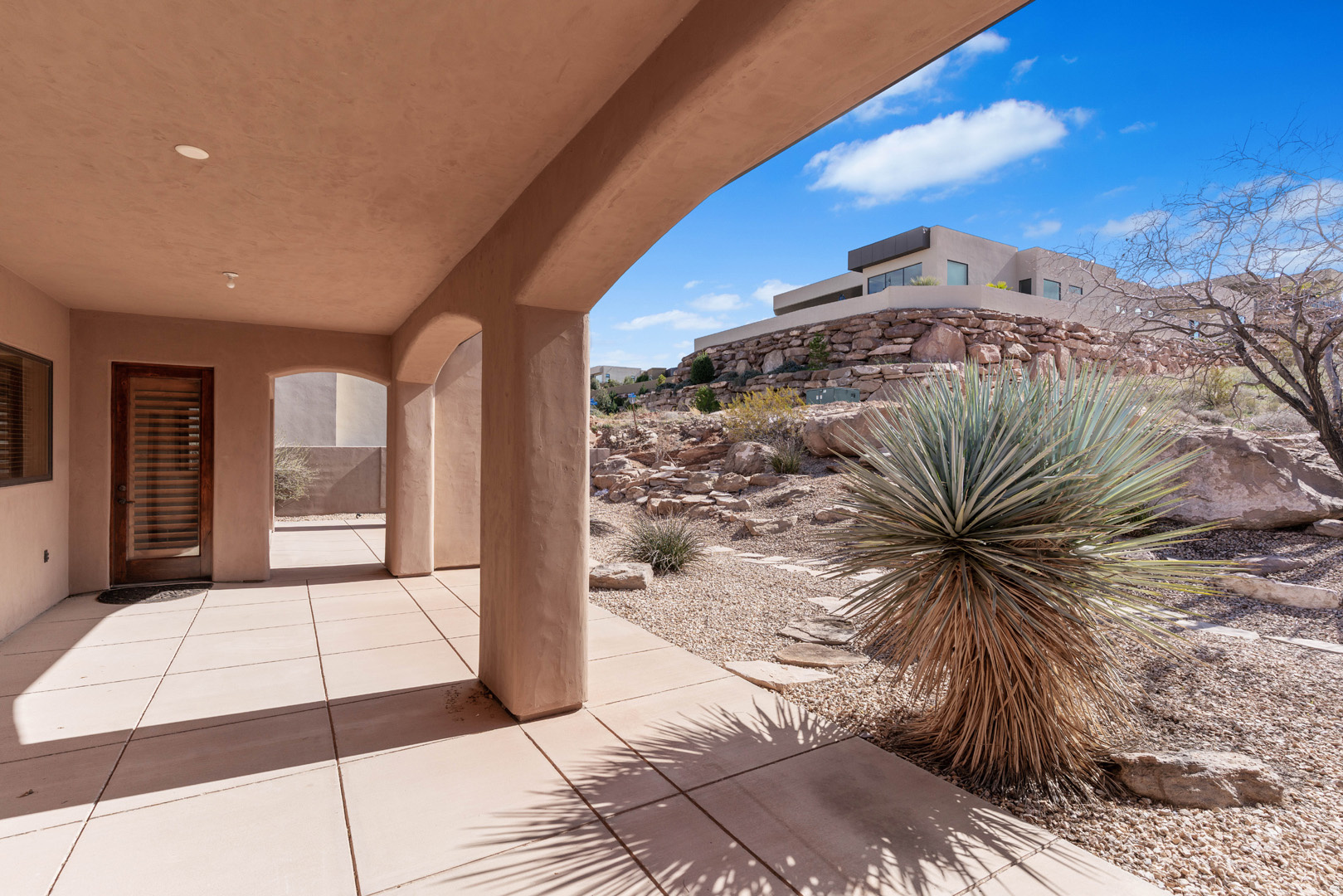STONE CLIFF 9 - Residential