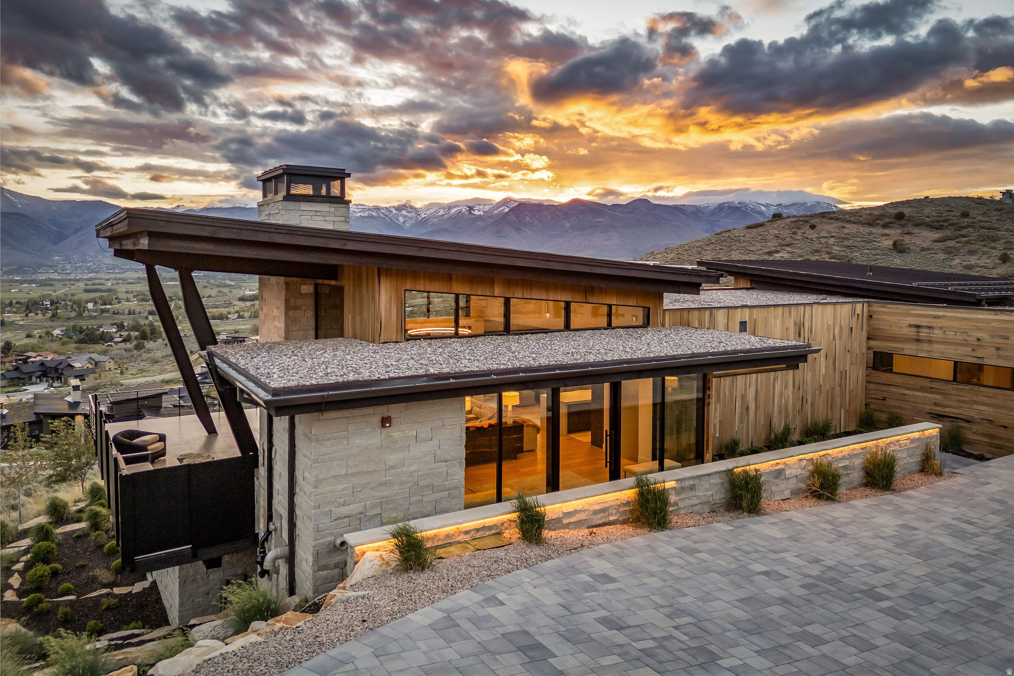 RED LEDGES - Residential