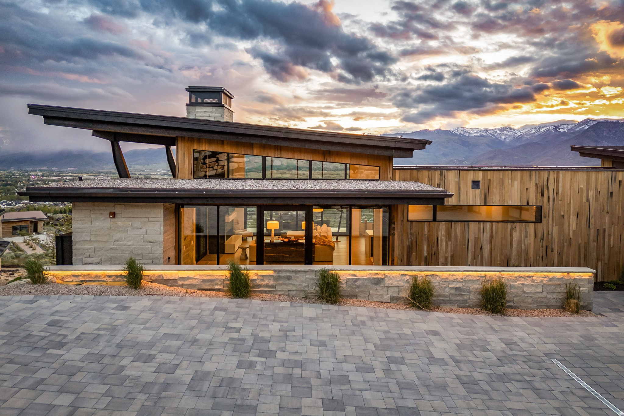 RED LEDGES - Residential