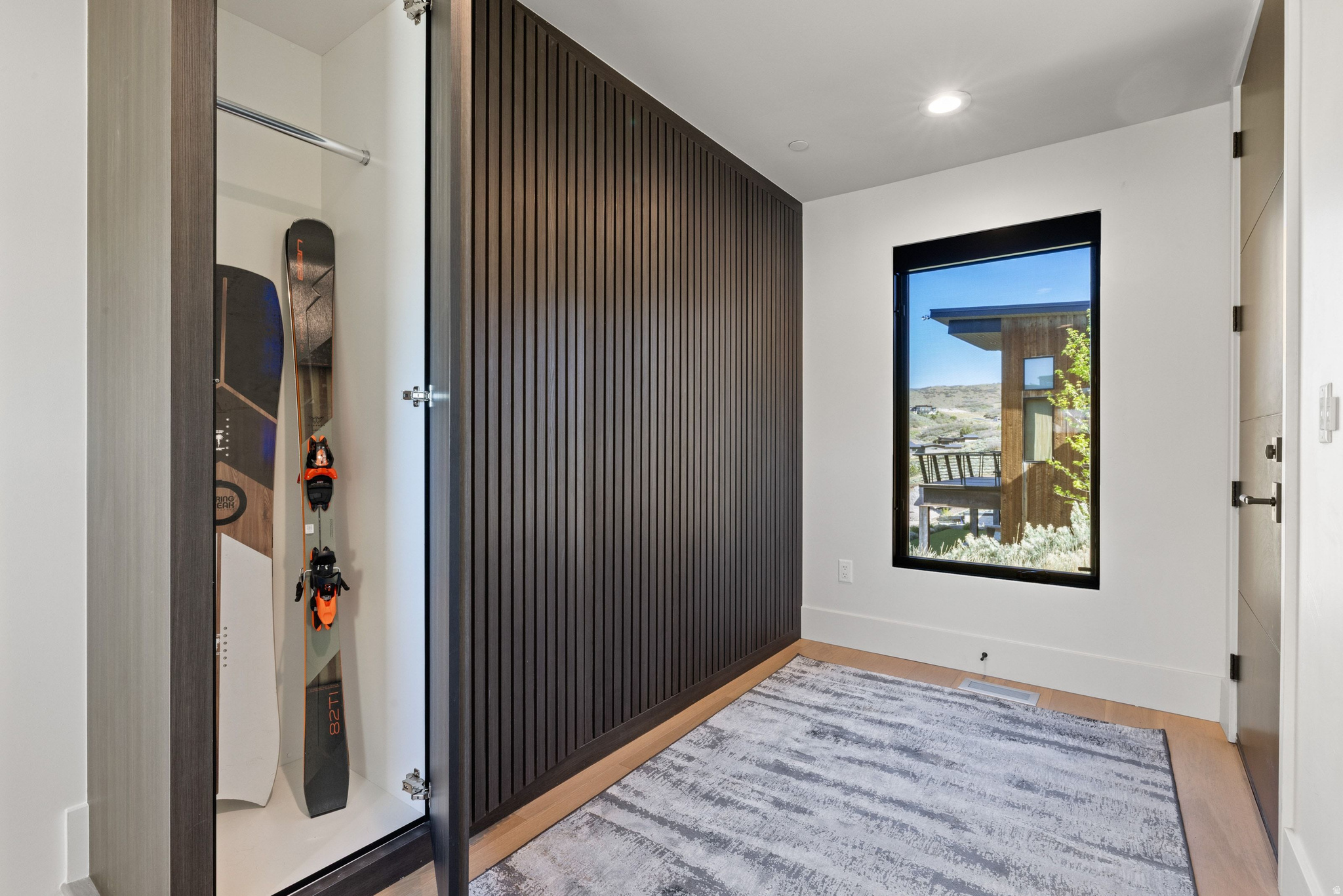 RED LEDGES - Residential