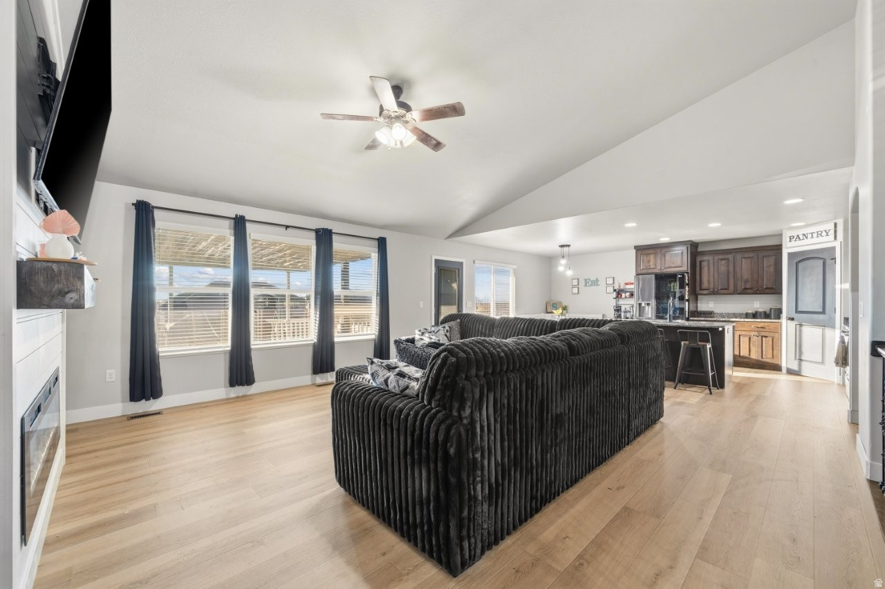 QUAIL MEADOWS ESTATE - Residential