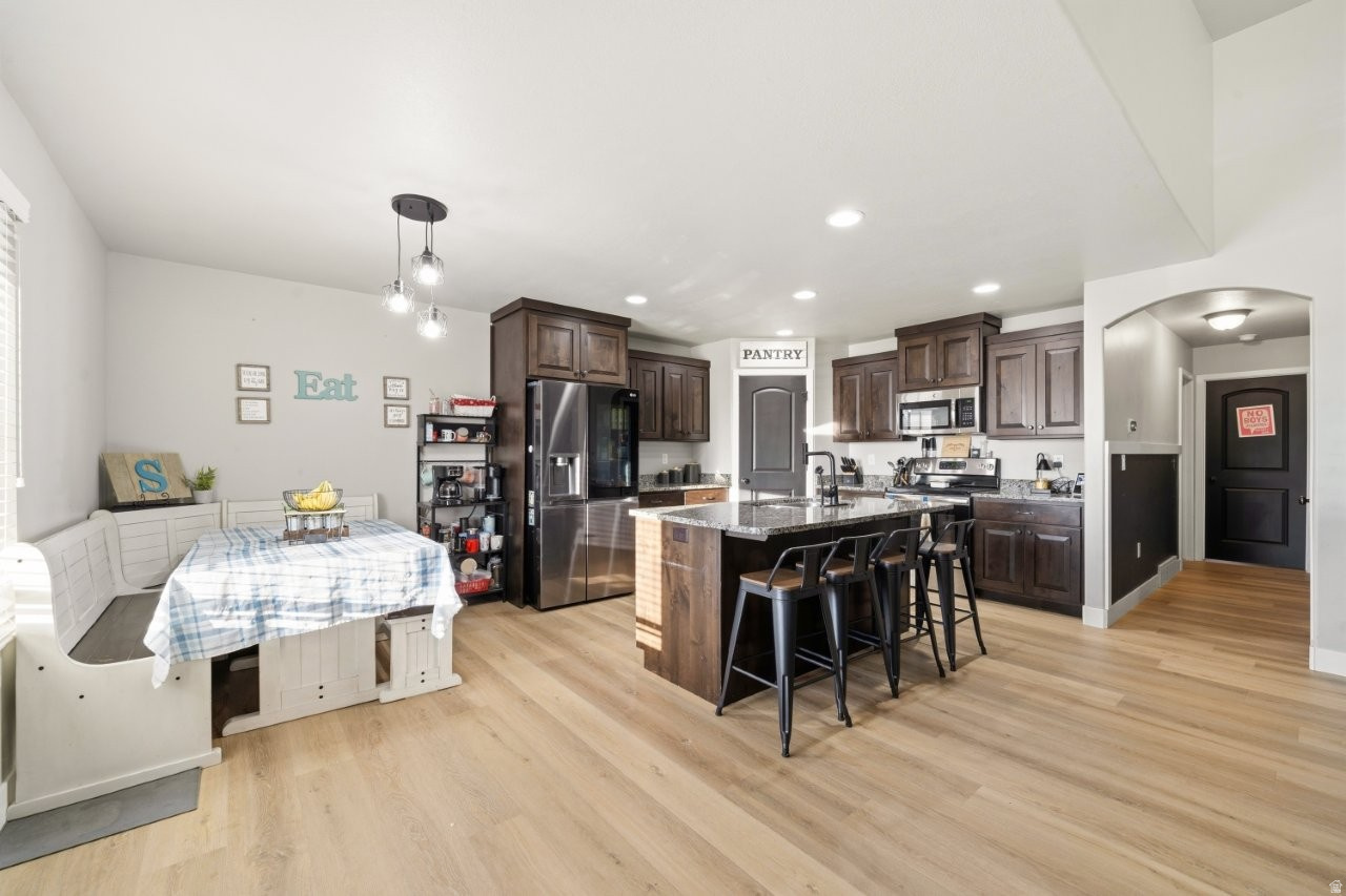 QUAIL MEADOWS ESTATE - Residential