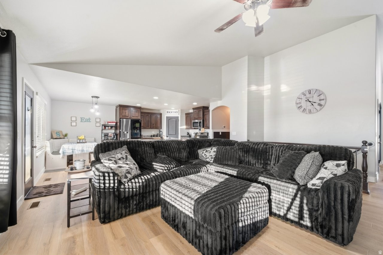 QUAIL MEADOWS ESTATE - Residential