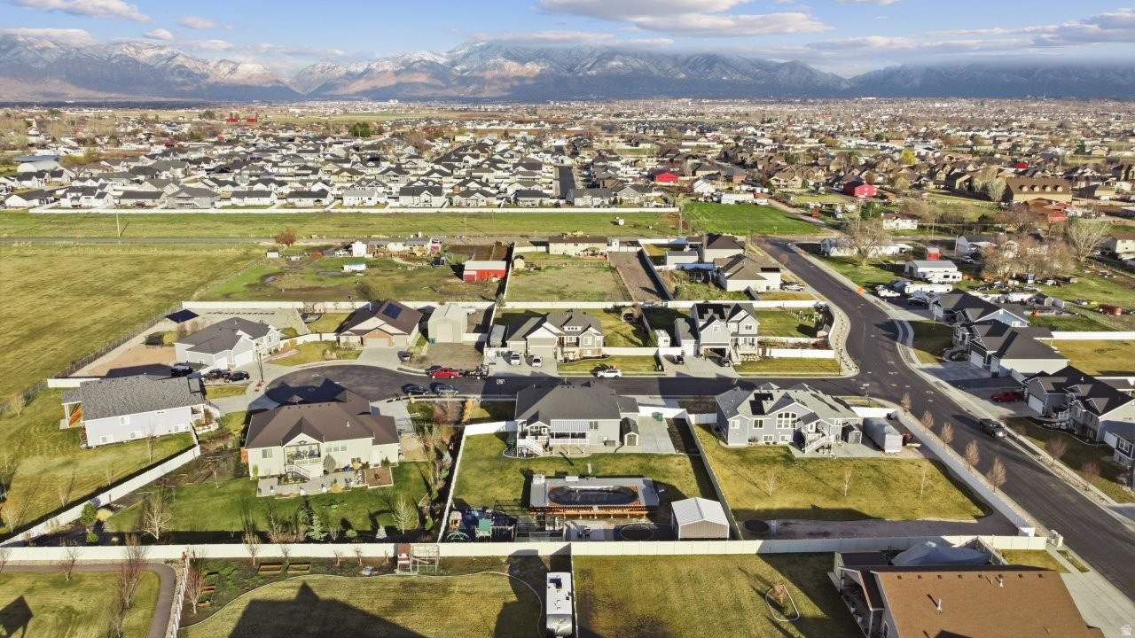 QUAIL MEADOWS ESTATE - Residential